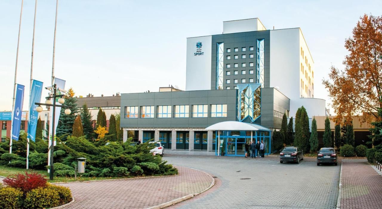 Отель Hotel Sport Белхатув-29
